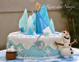 Un Gateau D Anniversaire Reine Des Neiges En 3d Gateau Reine Des Neiges Gateau Anniversaire Gateau Anniversaire Fille