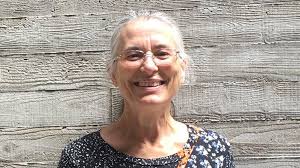 Eisteddfod: Former teacher scoops Welsh Learner of the Year