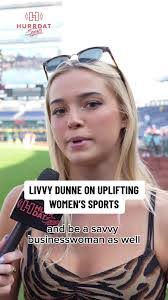 Libby Dunn's Instagram, Twitter & Facebook