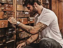 Stefano de martino, archiviata la storia con belen rodriguez, interviene in merito. Il Significato Dei Tatuaggi Di Stefano De Martino Notizie It