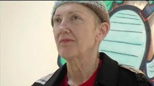 Everybody Knows... Elizabeth Murray (2016)