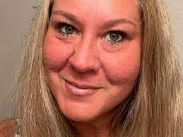 Tamara Stoffel's Instagram, Twitter & Facebook