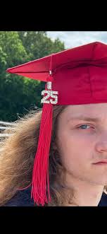 Would anyone be able to make this picture clearer ? It's my parents