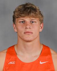 Grant Holliday's Instagram, Twitter & Facebook