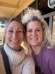 I was blessed to catch up with this sweet Alpha Phi Sister of mine  yesterday! So glad you reached out Paula Lynn 🩷