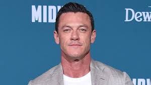 CAA Signs Luke Evans