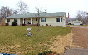 5902 Yucca Rd 199 800 Four Bedrooms 3 Bathrooms And A Bonus Room Large Garage Workshop 1 Acre Property Search Commercial Real Estate Property
