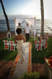 Hawaiian Weddings Maui And Oahu Wedding Planners Wedding Venues Hawaii Maui Wedding Locations Small Weddings Ceremony