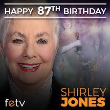 Lori Yslas's Instagram, Twitter & Facebook