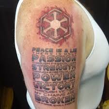 She had sith tattoos over her whole body, including on the lekku, and these tattoos all had a different meaning. Pin On Tatuagem Aquarela