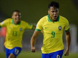 Que time sub 20 horrível, sofrendo o futebol hoje em dia é mais coletivo que individual, e pelo visto a seleção brasileira nem os clubes brasileiros. Selecao Brasileira Sub 20 E Convocada Com Kaio Jorge E Veron