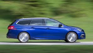 It's a handsome car, for a start. Peugeot 308 Sw Im Test 2017 Eine Kombi Pflege Wie Aus Dem Lehrbuch Meinauto De
