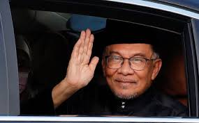 Pertemuan Trump-Zelensky berhubung isu Ukraine bertukar kecoh