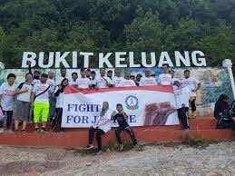 117 hits spot paragliding terbaik di terengganu view pantai bukit keluang paragliding merupakan salah satu sukan udara yang dah lama saya ingin cuba rasa berkobar kobar nak cuba tu makin tebal bila saya. Nube Malaysia Aktiviti Mendaki Bukit Keluang Besut Facebook