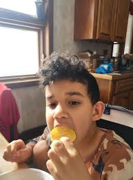 Looking for someone in or around Findlay who can braid my daughters hair I  need someone regularly. Proof of work required