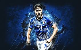 Tras 90 minutos cerrados, fue hasta el 95' cuando la azzurri pudo anotar gracias a federico chiesa, quien recibió un balón de leonardo spinazzola y. Herunterladen Hintergrundbild Federico Chiesa Italien Fussball Nationalmannschaft Italienischer Fussballspieler Portrat Blauer Stein Hintergrund Italien Fussball Fur Desktop Kostenlos Hintergrundbilder Fur Ihren Desktop Kostenlos