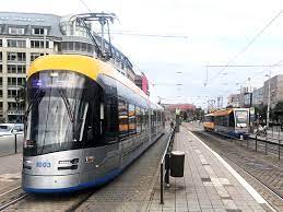 Links nur dann, wenn rechts andere fahrzeuge die fahrbahn versperren. Strassenbahn Leipzig Wikipedia