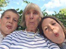 Tribute to Lyn Collins, 1946