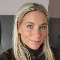 40+ "Emma Beech" profiles