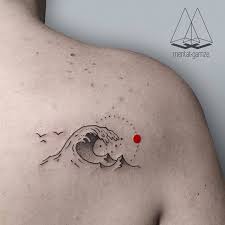 43 Outstanding Wave Tattoo Designs For Ocean Lovers Tattoobloq Elegant Tattoos Minimalist Tattoo Wave Tattoo Design