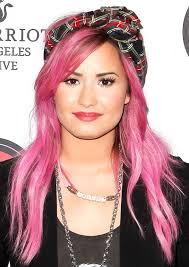 Rs 634x893 150529164827 634 Demi Lovato Pink Hair 052915 Jpg 634 893 Pink Hair Hot Pink Hair Baby Blonde Hair