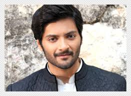Ali Fazal balances Bobby Jasoos and Khamoshiyan : Bollywood News