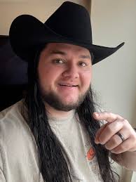 I'M NERVOUS.... The US airline system is an absolute nightmare right now. I  am being optimistic about my flights in December. I have friends that had  to try 4 airports just to