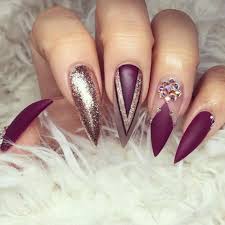 Las uñas acrílicas son una extensión para las uñas naturales. Disenos De Unas Decoradas 2021 Moda Y Tendencias