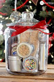 And they say you should give a gift that you yourself would like to receive. Diy Christmas Gift Baskets Best Homemade Holiday Gift Baskets