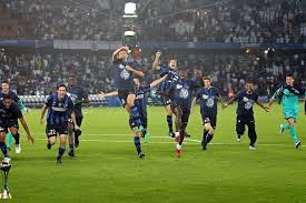I brasiliani sono a disagio, ma riescono a contenere la costante pressione tedesca, rendendosi. Bayern Bateu Cruzeiro Sob Neve E Confirmou Seu 1Âº Titulo Mundial No Brasil 07 02 2021 Esporte Folha