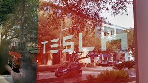 Tesla says it's moving its headquarters to Austin | KUT Radio, Austin's NPR  Station