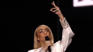 France's bilal hassani sings his eurovision 2019 song roi live at the london eurovision party inside cafe. Le Roi De Bilal Hassani A Enthousiasme La Demi Finale