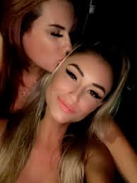 She gon hold it down nka 10 toes 😏 #MINE #allMINE #olivejuice 🫒🧃💦  @cancan_xo_