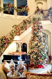 Decorating Cute Living Room Ideas Christmas Tree Top Decoration Ideas Small Coffee Tables For Small S Christmas Staircase Christmas Interiors Elegant Christmas