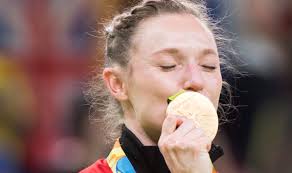 Jun 26, 2021 · stalin announced the prize money of rs 3 crore for gold winning athletes, rs 2 crore for silver winners, and rs 1 crore for bronze winners in the tokyo olympics 2021. Rio Olympics How Much Prize Money Canadian Gold Medalists Win