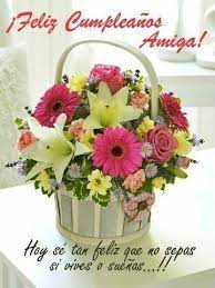 Selecciona gratis la tarjeta de cumpleaños para desearle feliz cumpleaños amiga a esa persona especial que tanto quieres y que cumple años en este día tan especial e importante para ella, donde descubrirás mensajes y frases con dedicatorias muy bonitas y lindas. Feliz Cumpleanos Http Estaesmimoda Com Imagenes Feliz Cumpleanos 1176 Estaesmimodacom F Happy Birthday Flower Easter Flower Arrangements Birthday Flowers