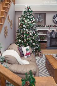 Discover 37 easy and/or diy christmas decorations, including cozy home, beagle sleeps at the floor in living room, christmas atmospheresolovyova. Country Living Christmas Home Tour Clean And Scentsible