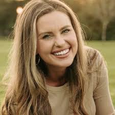 Amy Brickell's Instagram, Twitter & Facebook