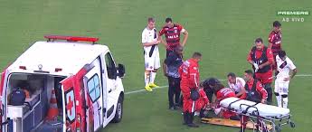 Resultado de imagem para ambulÃ¢ncia no gramado