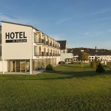 Sie erwartet ein modernes, freundliches haus mit gepflegtem ambiente und gemütlichen zimmern. Hotel Haus St Elisabeth 3 Hrs Star Hotel In Allensbach Baden Wurttemberg