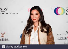 Olivia munn updates « added 18 new photos to the album: Olivia Munn Wo Stockfotos Und Bilder Kaufen Alamy