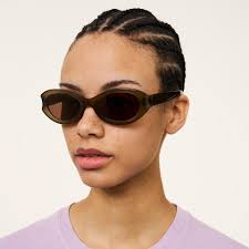 Sadie x GANNI Cherry Bomb