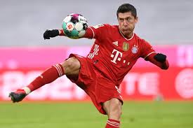 وجاء تشكيل منتخب إسبانيا لمواجهة بولندا كالآتي: Ù„ÙŠÙØ§Ù†Ø¯ÙˆÙØ³ÙƒÙŠ Ø¹Ù„Ù‰ Ù…Ø´Ø§Ø±Ù ØªØ­Ù‚ÙŠÙ‚ Ø¥Ù†Ø¬Ø§Ø² ØªÙ‡Ø¯ÙŠÙÙŠ Ø¬Ø¯ÙŠØ¯ Rt Arabic