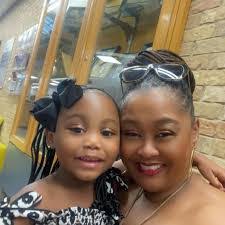 Donna Fondren's Instagram, Twitter & Facebook