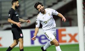 Braga kulübü, 32 yaşındaki arjantinli oyuncu ile 1+1 yıllık sözleşme imzalandığı duyurdu. Video O Golaco De Nico Gaitan Na Estreia Pelo Sp Braga Maisfutebol
