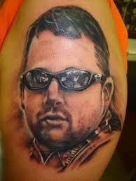 Leona Wise (dirtracingbitch)