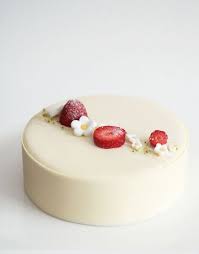 La Receta De La Tarta Fraisier Whole Kitchen Whole Kitchen Cupcake Cakes Cake Desserts Desserts