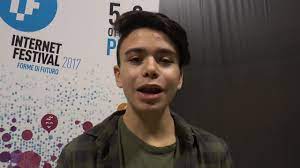 Luciano spinelli nasce a monza, brianza, il 14 luglio del 2000. Internet Festival Luciano Spinelli Grazie A Youtube Ho Vinto La Timidezza La Repubblica