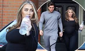 She can usually be found wearing bodycon clothing, proudly flaunting her figure after working tireless to get back into shape this year. Pregnant Lauren Goodger 34 Goes To Photoshoot With Beau Charles Drury 23 Daily Mail Online