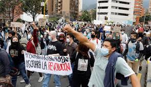 Todos los beneficiarios deben cumplir condiciones como la asistencia y permanencia en la escuela, la asistencia a controles básicos de salud y la actualización de datos sobre el lugar de residencia. 75m5porptztk1m